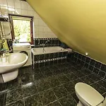 Jaworowy Stok Z Widokiem Na Gory I Ogrodem Jugów