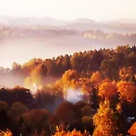 Jaworowy Stok Z Widokiem Na Gory I Ogrodem