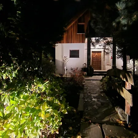 Jaworowy Stok Z Widokiem Na Gory I Ogrodem * Jugów